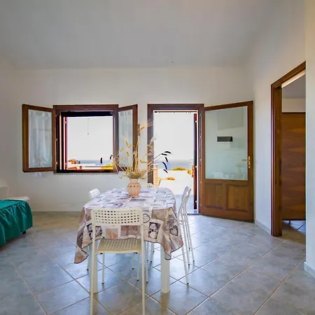 Casa Vitalia- Super Vista Mare-2 -giardino-bbq - Wifi Free-parcheggio Iunp5732 בית נופש